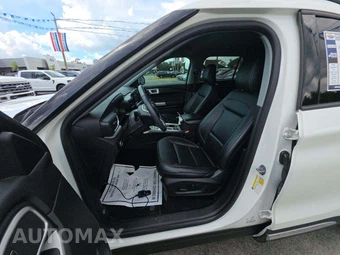 2023 Ford Explorer XLT - miniatura 3