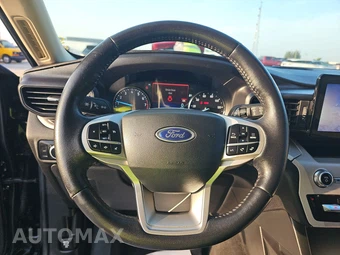 2023 Ford Explorer XLT – miniatura 10