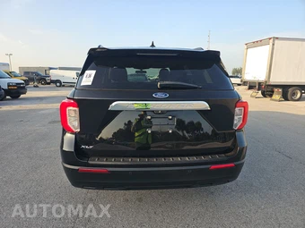 2023 Ford Explorer XLT – miniatura 5