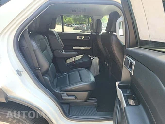 2023 Ford Explorer XLT - miniatura 17