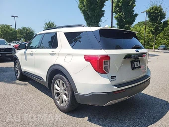 2023 Ford Explorer XLT - miniatura 2