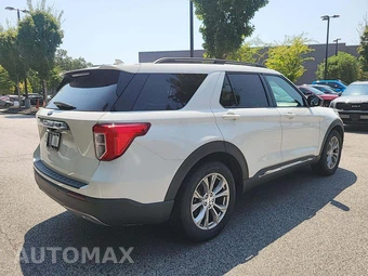 2023 Ford Explorer XLT - miniatura 3