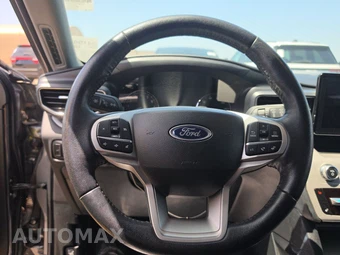 2023 Ford Explorer XLT - miniatura 10