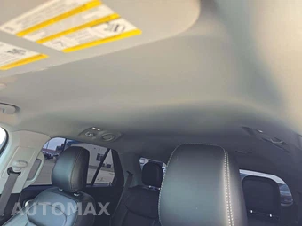 2023 Ford Explorer XLT - miniatura 8
