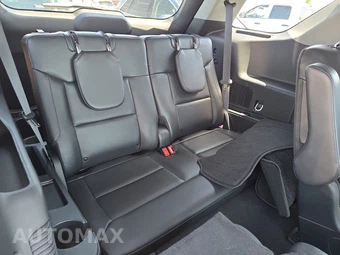 2023 Ford Explorer XLT - miniatura 14