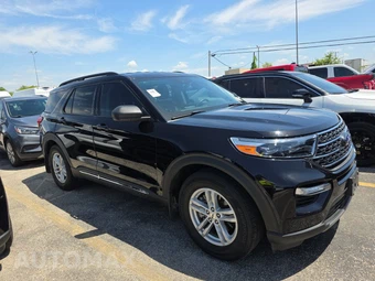 2023 Ford Explorer XLT - miniatura 3