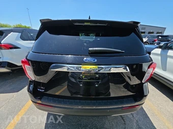 2023 Ford Explorer XLT - miniatura 5