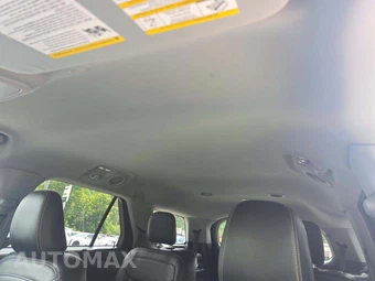 2023 Ford Explorer XLT - miniatura 11
