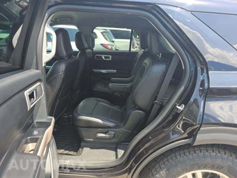 2023 Ford Explorer XLT - miniatura 13