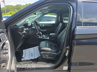 2023 Ford Explorer XLT - miniatura 6