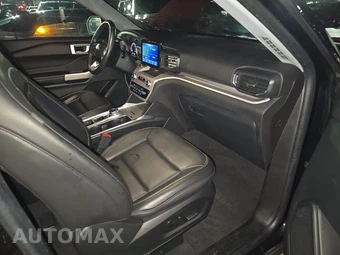 2023 Ford Explorer XLT - miniatura 8