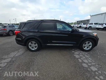 2023 Ford Explorer XLT – miniatura 5