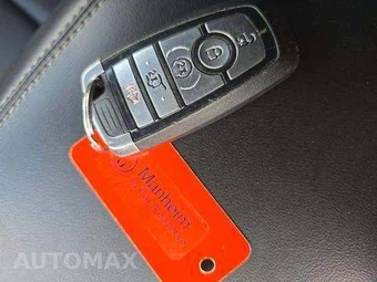 2023 Ford Explorer XLT – miniatura 9