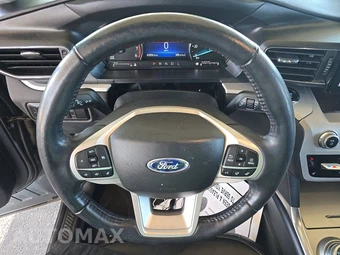 2023 Ford Explorer XLT - miniatura 10