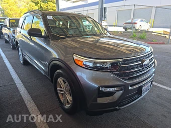 2023 Ford Explorer XLT - miniatura 3