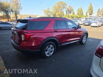 2023 Ford Explorer XLT – miniatura 4