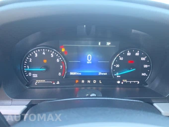 2023 Ford Explorer XLT – miniatura 8