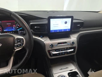 2023 Ford Explorer XLT - miniatura 11