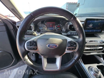 2023 Ford Explorer XLT – miniatura 10