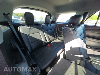 2023 Ford Explorer XLT – miniatura 14