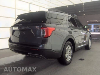 2023 Ford Explorer XLT – miniatura 4