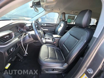 2023 Ford Explorer XLT – miniatura 7