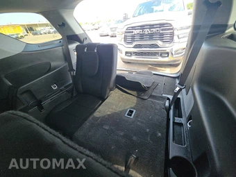2023 Ford Explorer XLT - miniatura 14