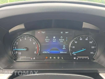 2023 Ford Explorer XLT - miniatura 6
