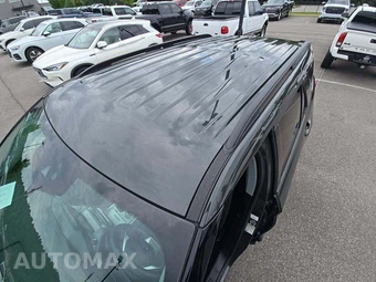 2023 Ford Explorer XLT - miniatura 9