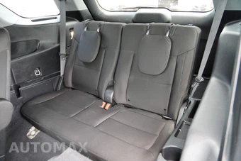2023 Ford Explorer XLT - miniatura 14