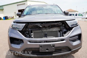 2023 Ford Explorer XLT - miniatura 2