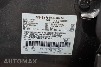2023 Ford Explorer XLT - miniatura 30