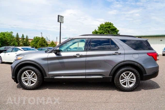 2023 Ford Explorer XLT - miniatura 6