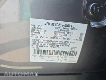 2023 Ford Explorer XLT - miniatura 18