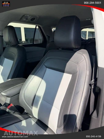 2023 Ford Explorer XLT - miniatura 12