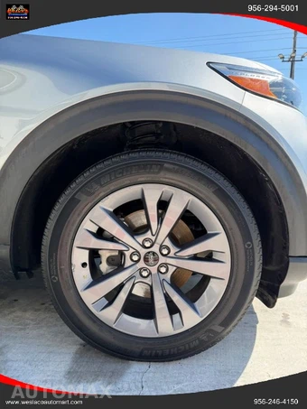2023 Ford Explorer XLT - miniatura 28