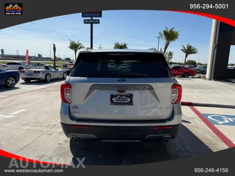 2023 Ford Explorer XLT - miniatura 4