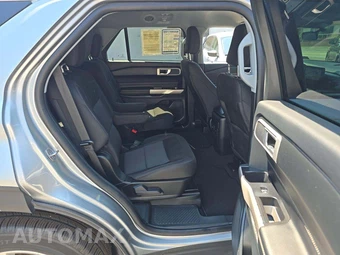 2023 Ford Explorer XLT - miniatura 17
