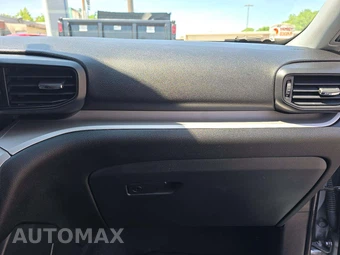 2023 Ford Explorer XLT - miniatura 20