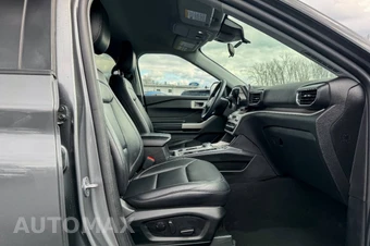 2023 Ford Explorer XLT - miniatura 11