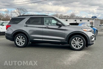 2023 Ford Explorer XLT - miniatura 2