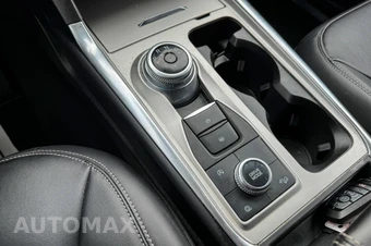 2023 Ford Explorer XLT - miniatura 31