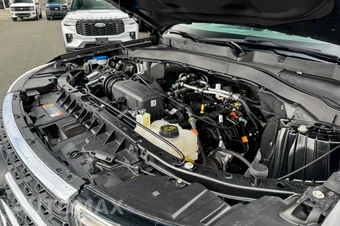 2023 Ford Explorer XLT - miniatura 32