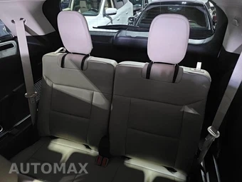 2023 Ford Explorer XLT - miniatura 17