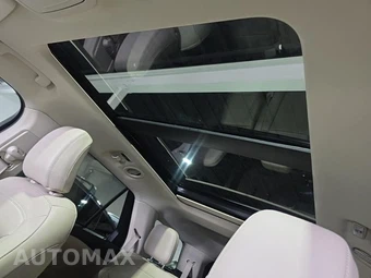 2023 Ford Explorer XLT - miniatura 18