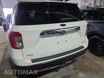 2023 Ford Explorer XLT - miniatura 5