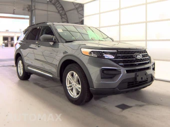 2023 Ford Explorer XLT - miniatura 3