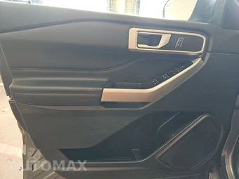 2023 Ford Explorer XLT - miniatura 9