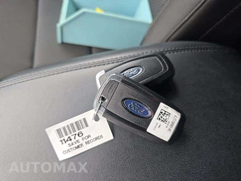 2023 Ford Explorer XLT - miniatura 8