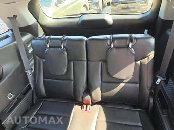 2023 Ford Explorer XLT - miniatura 14